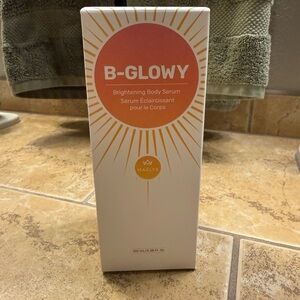 MAËLYS B-GLOWY Brightening Body Serum - Orange & White